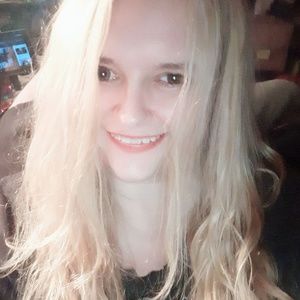 Meet your Posher, Paula